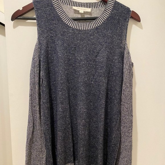 Vince Camuto Cold Shoulder Top - Picture 1 of 5